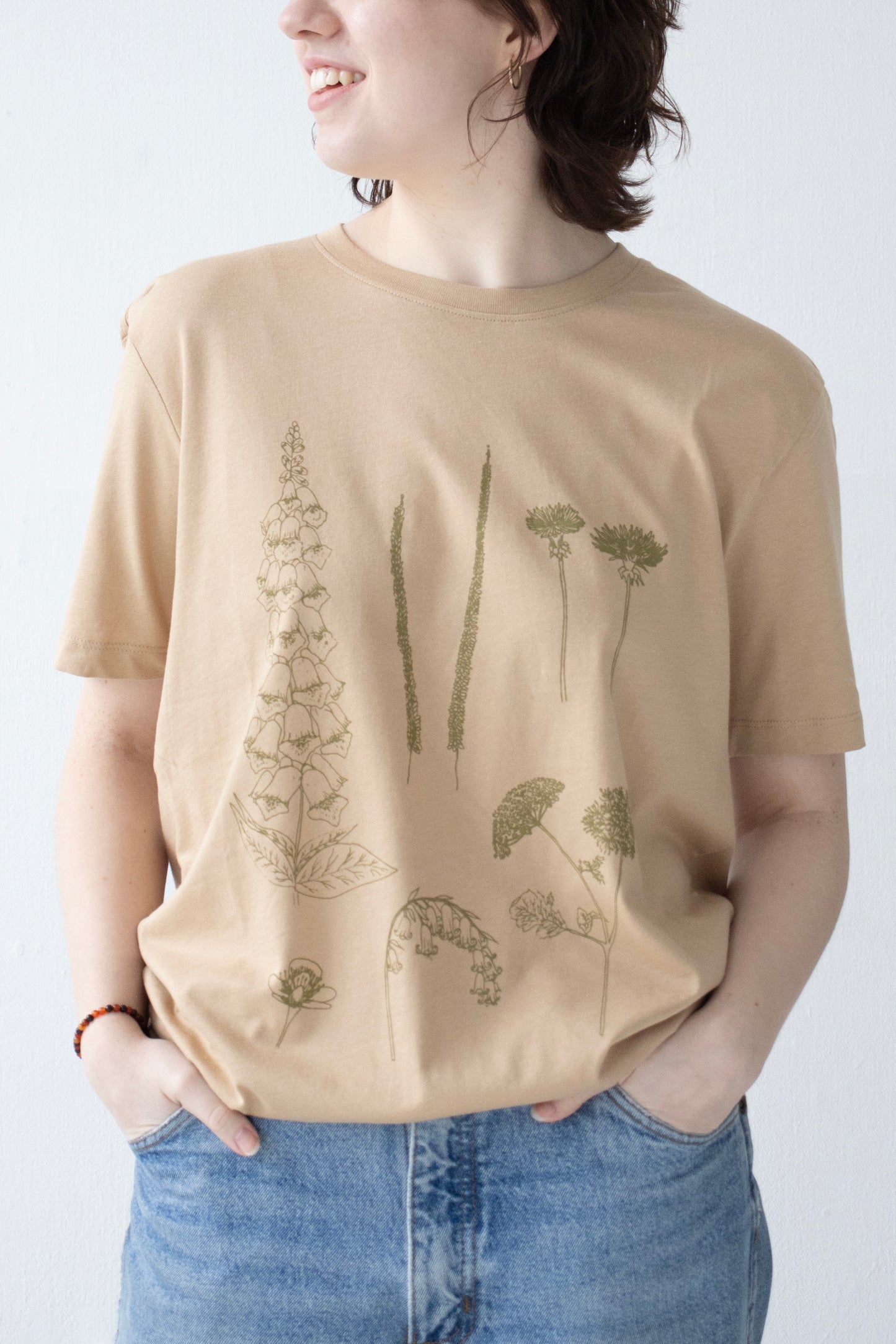 Sand vegan wildflower T-shirt